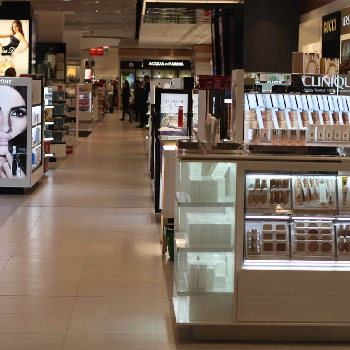 High-traffic retail and Duty Free architectural design